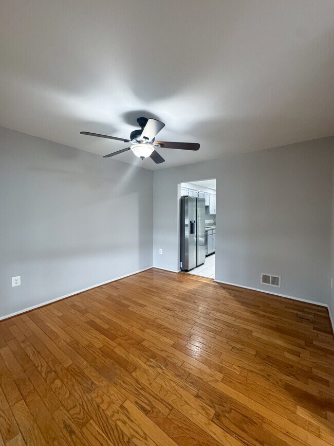 Foto del edificio - 122 Drury Cir