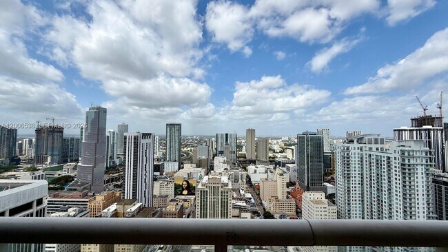 Foto del edificio - 50 Biscayne Blvd