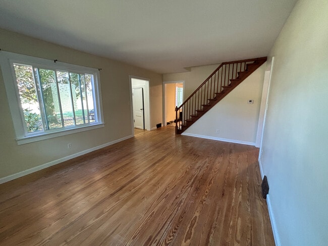 Living Room - 7221 Sterrettania Rd
