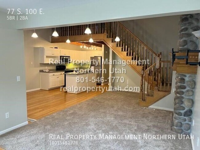 Building Photo - 77 S 100 E