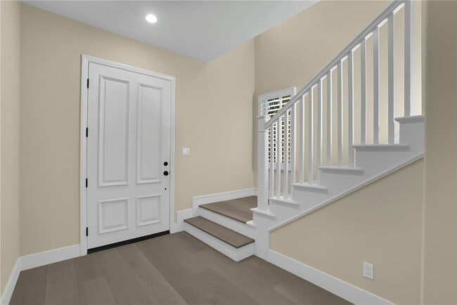 Building Photo - 64 Bianco