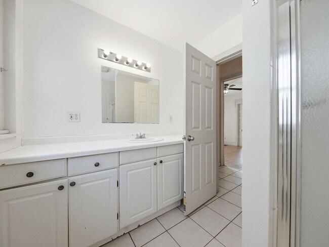 Foto del edificio - 709 7th St SE