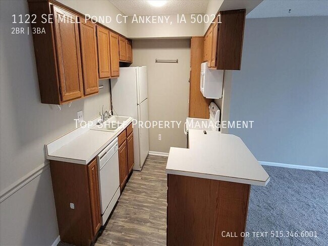 Foto del edificio - 2 Bedroom 2.5 Bath Available !