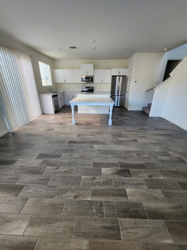 Building Photo - 2019 Raphael Ln