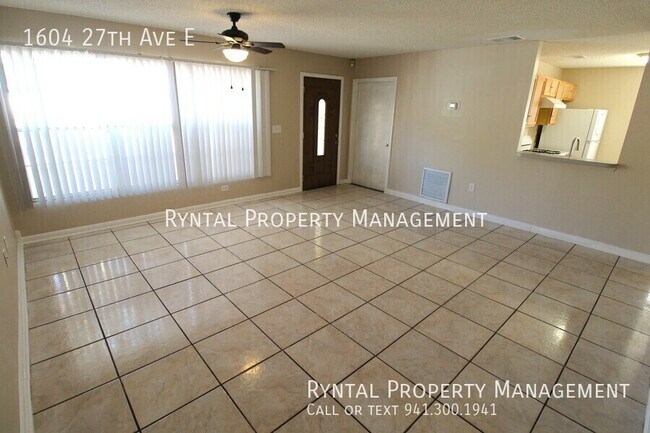 Building Photo - 1604 27th Ave E