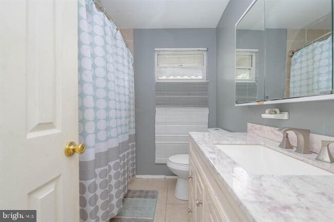 Building Photo - 5513 Daybreak Terrace