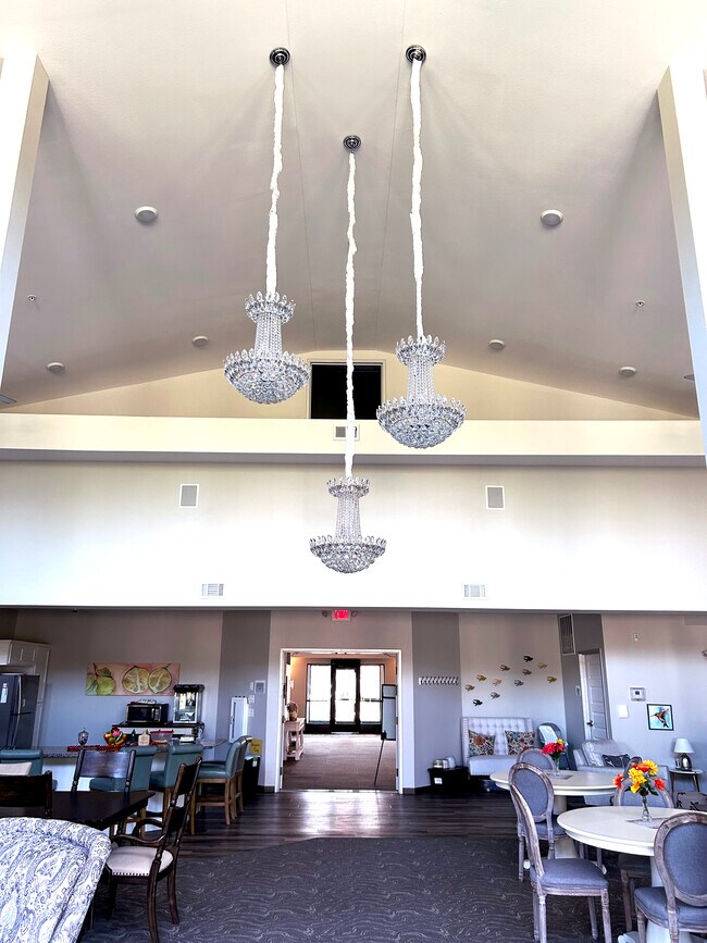 Building Photo - Roosevelt Garden Estates