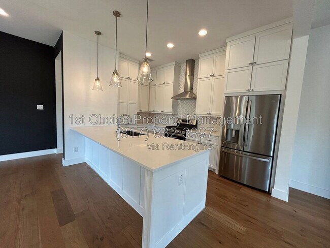 Foto del edificio - 2117 River E Ln.