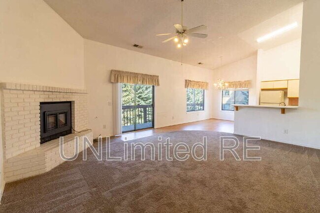 Foto del edificio - 2735 N Walnut Hills Dr