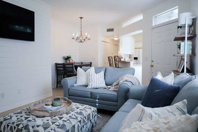 Foto del edificio - 10444 NW 28th Pl