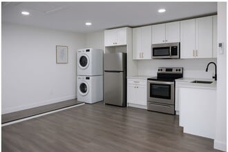 Building Photo - 5502 Ashgate Dr