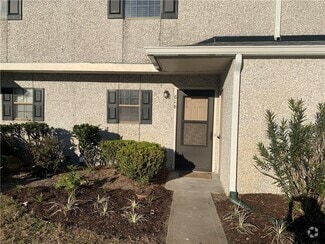 Building Photo - 616 Brockinton Point