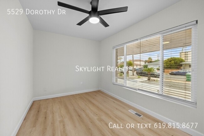 Foto del edificio - 5529 Dorothy Dr