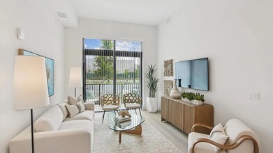 Building Photo - 15705 SW 127th Ave