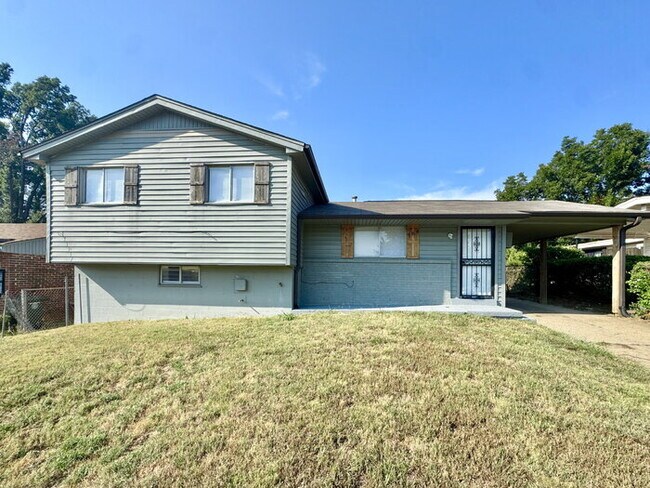 Building Photo - 784 Western Park Dr