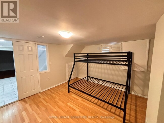 Building Photo - 122 Redwater Dr
