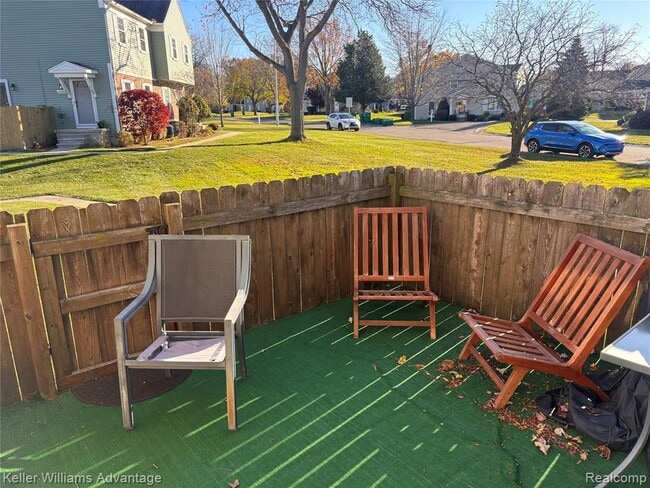 Building Photo - 23594 N Rockledge