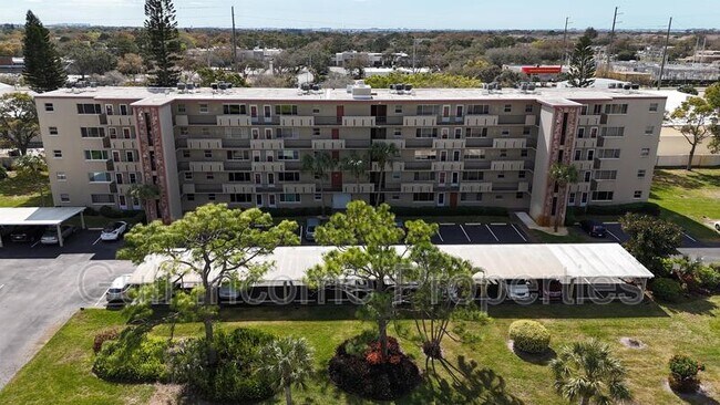 Foto del edificio - 4460 Ironwood Circle
