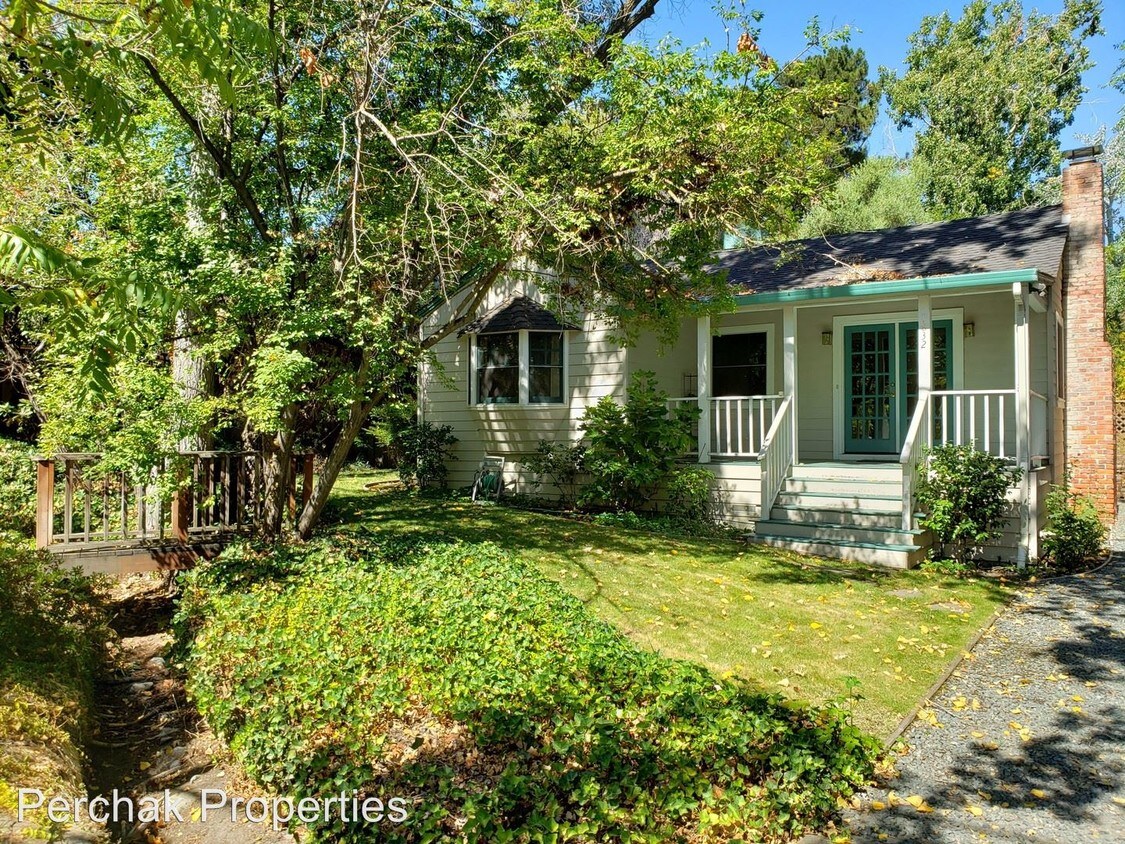 Primary Photo - 3 br, 2 bath House - 1832 Parkside Drive