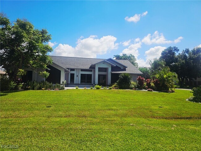 Foto del edificio - 6737 Plantation Pines Blvd
