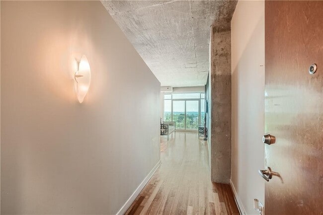 Building Photo - 250 Pharr Rd NE