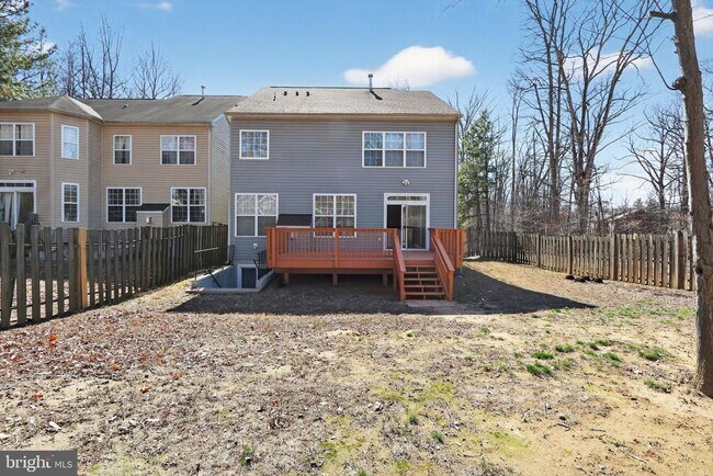 Foto del edificio - 15220 Lord Culpeper Ct