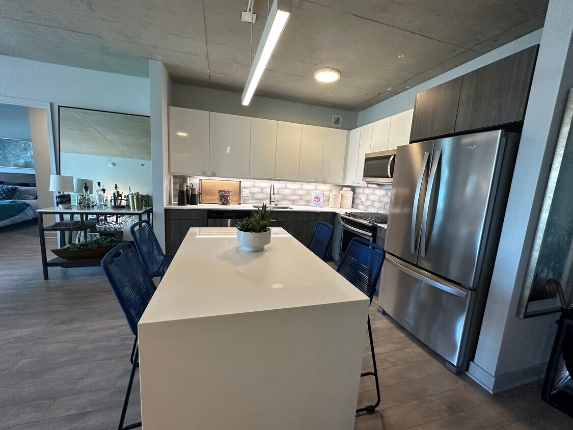 Foto principal - 835 W Addison St