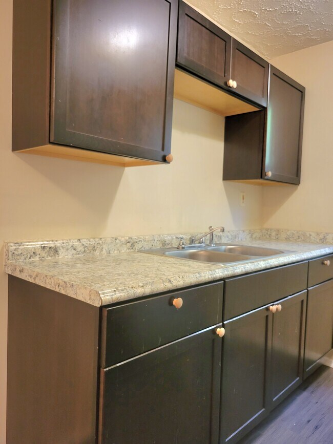 Cocina - 2936 W McMicken Ave