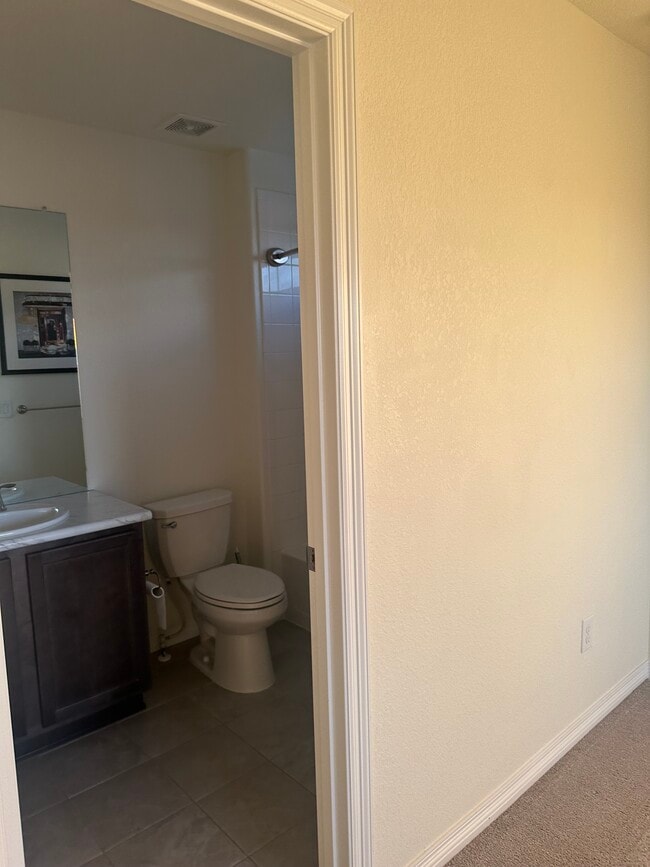 Building Photo - 27335 E Alder Dr