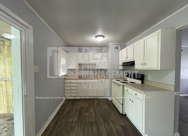 Building Photo - 3308 Tamplin Terrace