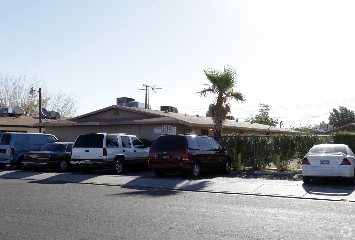 Foto del edificio - 2508-2514 Mccarran St