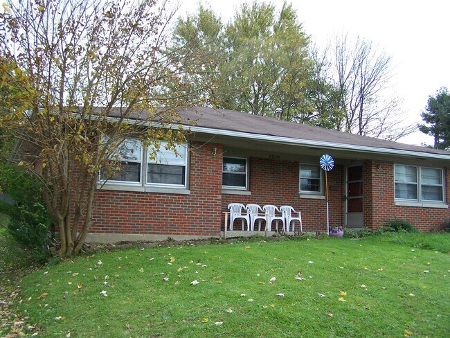 Building Photo - 3510 Lansdowne Dr