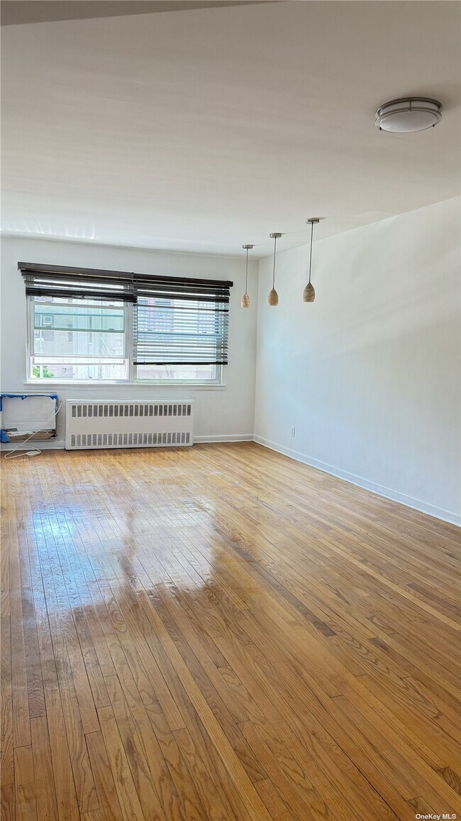 Foto del edificio - 30-94-94 50th St