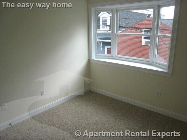 Foto del edificio - 43-45 Pitman St Unit #201
