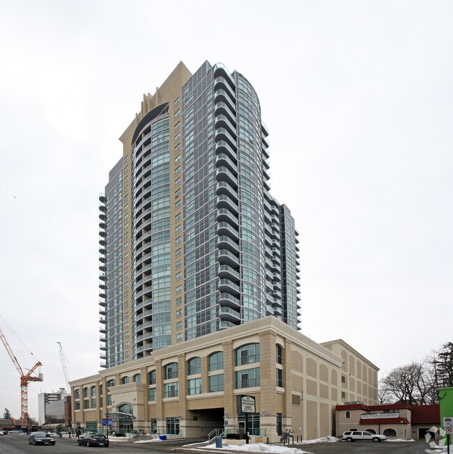 Photo principale - Brampton Renaissance Condos