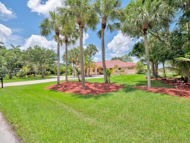 Building Photo - 2710 Walkers Way