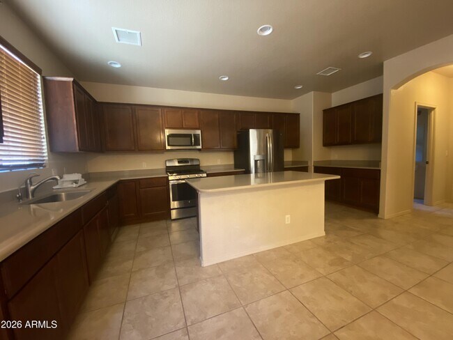 Building Photo - 1620 Biscayne Dr