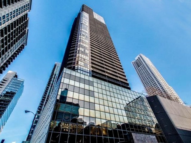 Foto principal - 10 E Ontario St