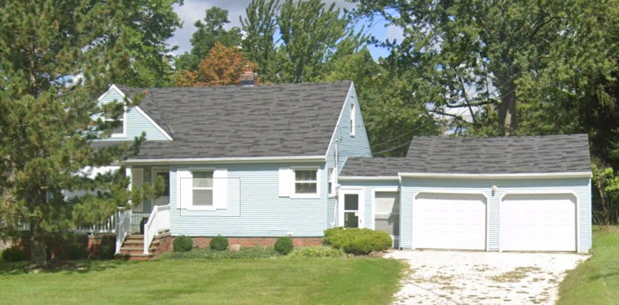 141 E Sprague Rd, Seven Hills, OH 44131 House Rental in Seven Hills