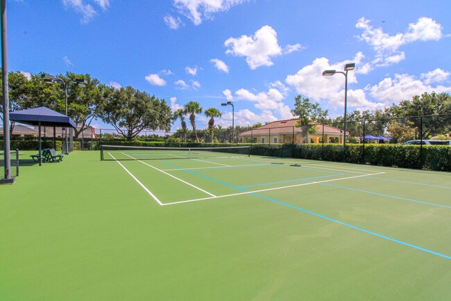 Foto del edificio - ** BRAND NEW ORANGE BLOSSOM GROVES VILLAS ...