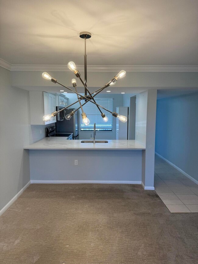 Foto del edificio - 3521 Village Blvd