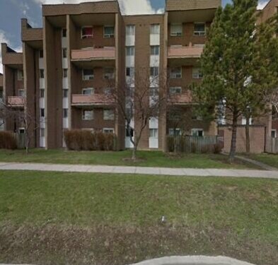 Building Photo - 1220 Upper Wentworth St