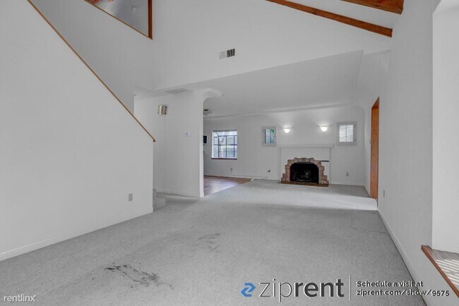 Foto del edificio - 3 br, 2.5 bath House - 5938 Matilija Avenu...