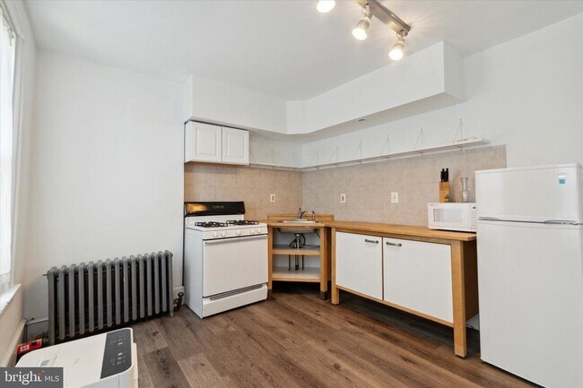 Foto del edificio - 5841 N 12th St