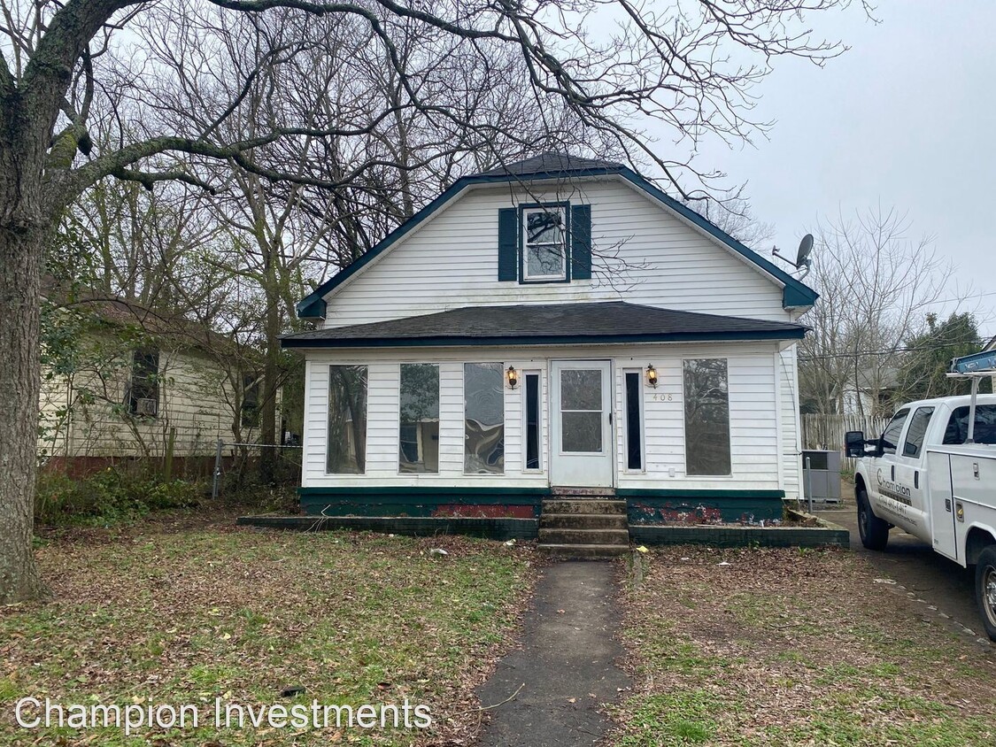 Primary Photo - 3 br, 1.5 bath House - 408 Clegg St.