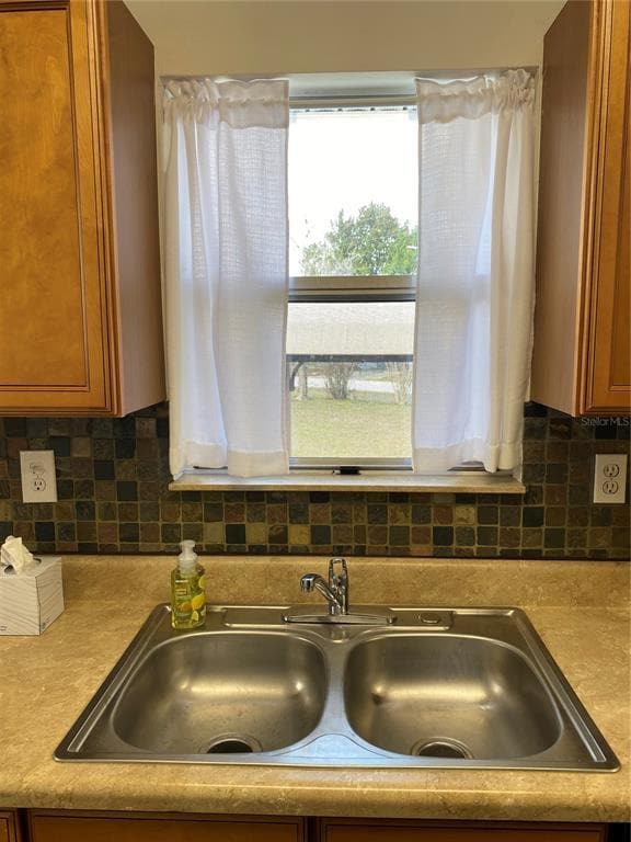 Building Photo - 14183 Pomona Ave