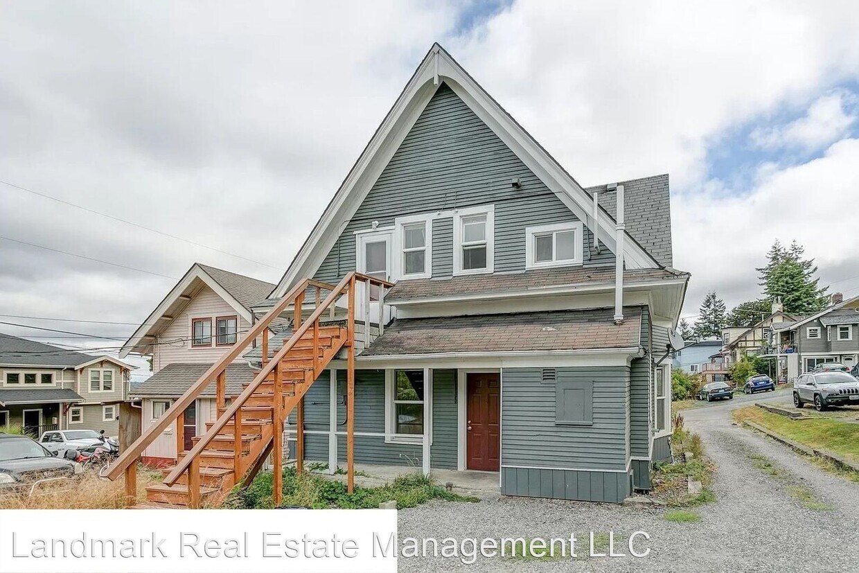 Primary Photo - 6 br, 2 bath House - 312 Pine Street