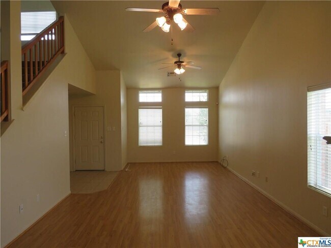 Building Photo - 3607 Starfish Dr