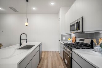 Building Photo - 4201 Oats St