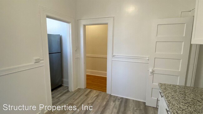 Building Photo - 2059 Market St